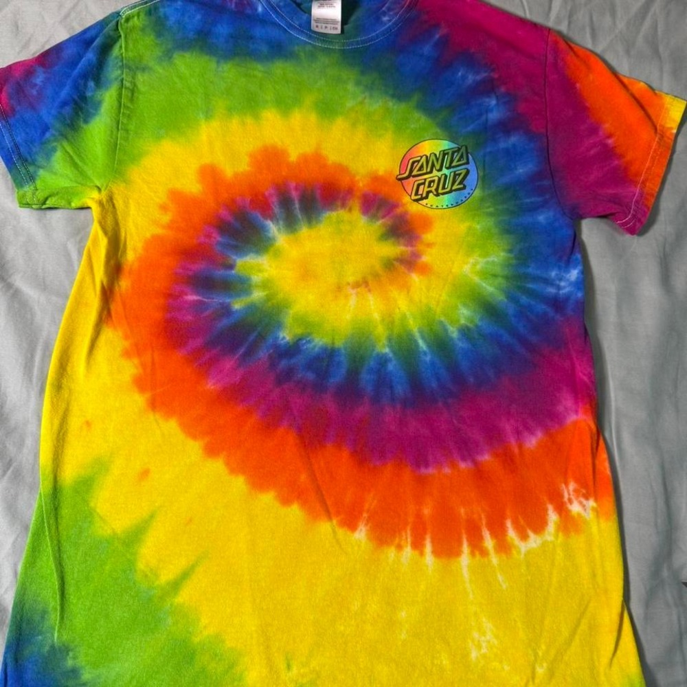Santa Cruz Tie Dye Skateboards‎ T-Shirt Small Rainbow Spiral Tee Small Hole